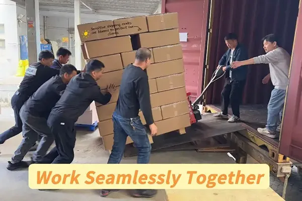 Ефективно зареждане - 40HQ контейнер с хартиени кутии за грижа за кожата