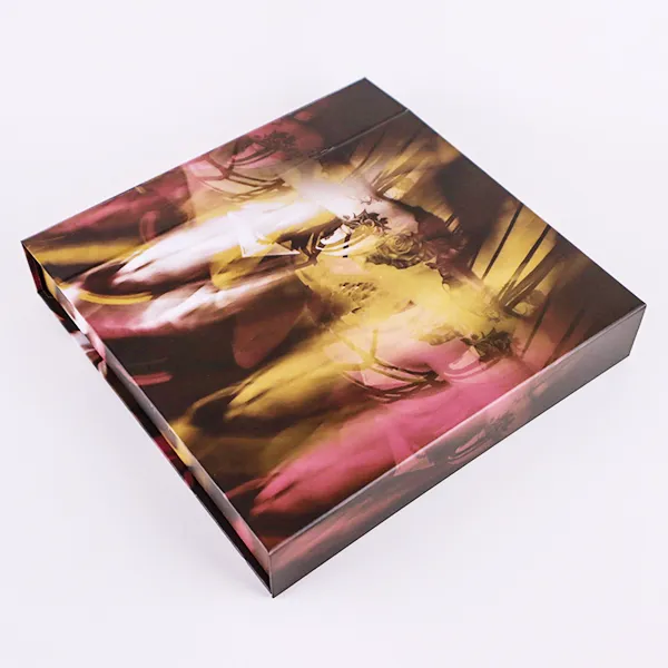 Подаръчни кутии за облекло